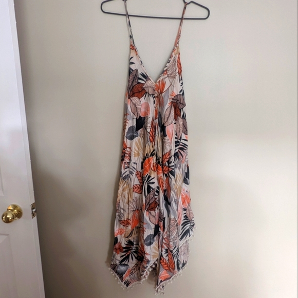 Beach dress - Picture 3 of 4